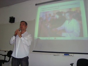 Professor-PedroCordier-Palestra-Marketing-Relacionamento-2.0-UCSAL-outubro-2010