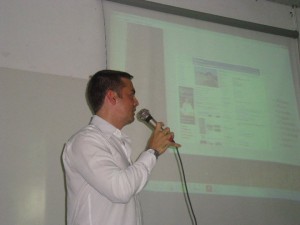 Professor-PedroCordier-Palestra-Marketing-Relacionamento-2.0-UCSAL-outubro-2010-foto-2