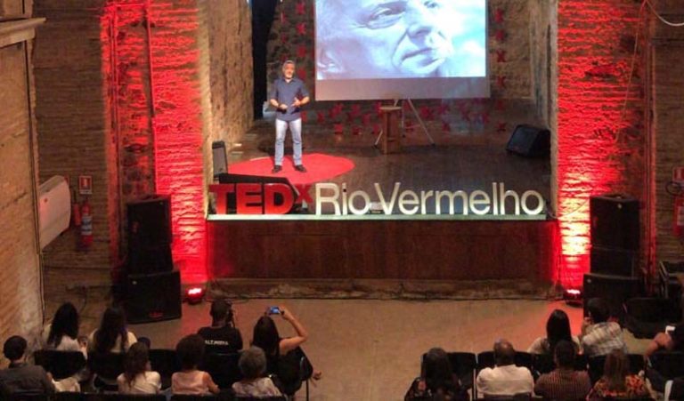 PALESTRA-pedro-cordier-tedx-o-poder-da-escutatoria-escuta-positiva